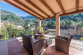 Circe in Fornalutx With 4 Bedrooms and 4 Bathrooms