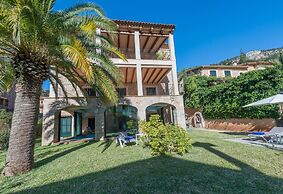 Circe in Fornalutx With 4 Bedrooms and 4 Bathrooms