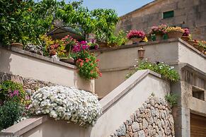 Circe in Fornalutx With 4 Bedrooms and 4 Bathrooms