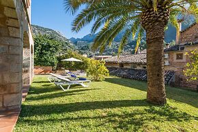 Circe in Fornalutx With 4 Bedrooms and 4 Bathrooms