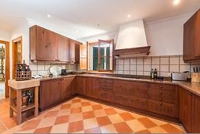 Circe in Fornalutx With 4 Bedrooms and 4 Bathrooms