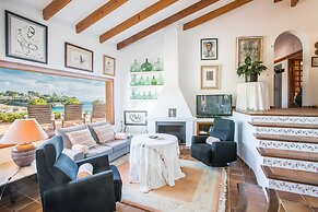 Es Mirador in Cala Mendia