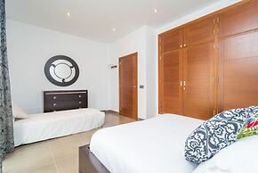 Casa Holganza in Maria de la Salut