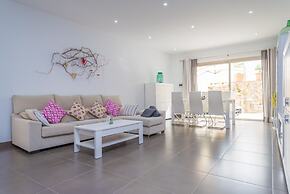 Casa Holganza in Maria de la Salut