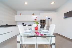 Casa Holganza in Maria de la Salut