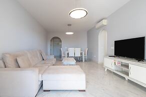 El Zoco De I aki - Adults Only