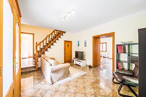 Pegaso in Campanet With 4 Bedrooms and 2 Bathrooms