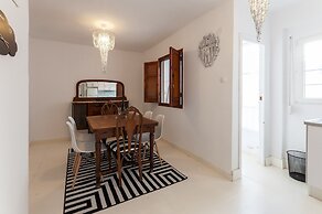 Samba in Gandia With 3 Bedrooms and 1 Bathrooms
