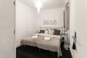 Samba in Gandia With 3 Bedrooms and 1 Bathrooms