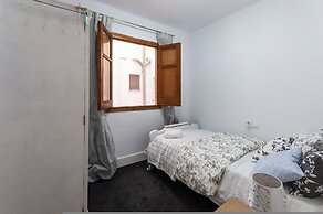 Samba in Gandia With 3 Bedrooms and 1 Bathrooms