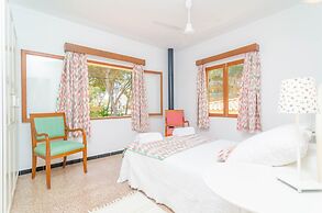 Penya in S Illot-cala Morlanda