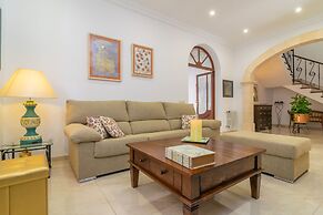 Unio 36 in Ariany With 4 Bedrooms and 2 Bathrooms