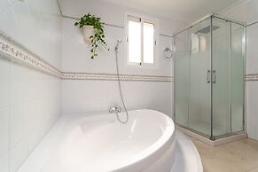 Unio 36 in Ariany With 4 Bedrooms and 2 Bathrooms