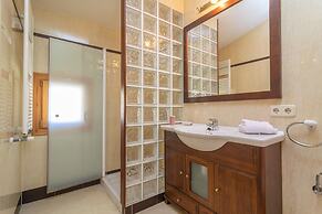 Unio 36 in Ariany With 4 Bedrooms and 2 Bathrooms