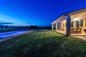 S Estacio in Muro With 4 Bedrooms and 2 Bathrooms