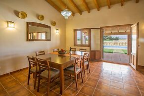 S Estacio in Muro With 4 Bedrooms and 2 Bathrooms