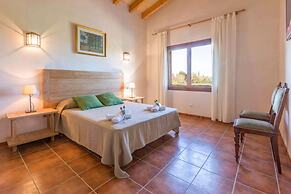 S Estacio in Muro With 4 Bedrooms and 2 Bathrooms