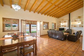 S Estacio in Muro With 4 Bedrooms and 2 Bathrooms