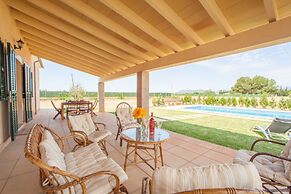 S Estacio in Muro With 4 Bedrooms and 2 Bathrooms