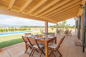 S Estacio in Muro With 4 Bedrooms and 2 Bathrooms