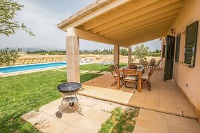 S Estacio in Muro With 4 Bedrooms and 2 Bathrooms