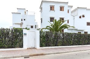 Secreto in Oliva With 3 Bedrooms and 1 Bathrooms