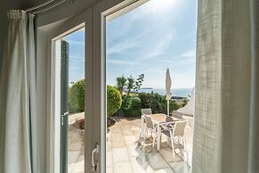 Villa Gaudina in Sant Llu s