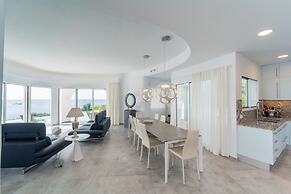 Villa Gaudina in Sant Llu s