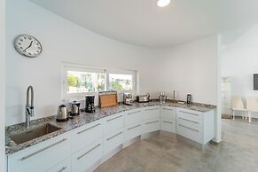 Villa Gaudina in Sant Llu s