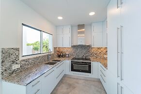 Villa Gaudina in Sant Llu s