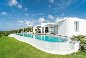 Villa Gaudina in Sant Llu s