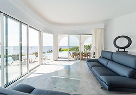 Villa Gaudina in Sant Llu s