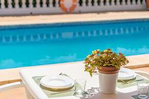 Villa Victoria in Cala en Porter