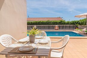 Villa Victoria in Cala en Porter