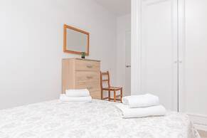 Villa Victoria in Cala en Porter