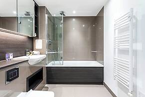 Greenwich Riverside Dream View