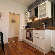 Railway Cottage - Maryhill