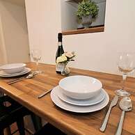 Railway Cottage - Maryhill