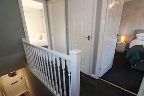 Chapelhall House - Airdrie