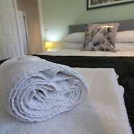 Railway House 5 bed - Maryhill