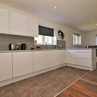 Railway House 5 bed - Maryhill