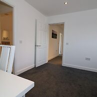 Railway House 5 bed - Maryhill
