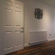 Railway House 5 bed - Maryhill