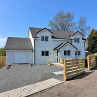 Railway House 5 bed - Maryhill