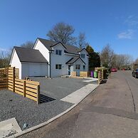 Railway House 5 bed - Maryhill