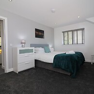 Railway House 5 bed - Maryhill