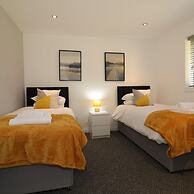 Railway House 5 bed - Maryhill