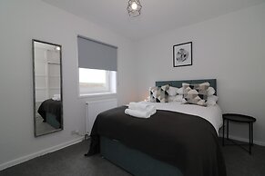 Caldercruix House - Airdrie