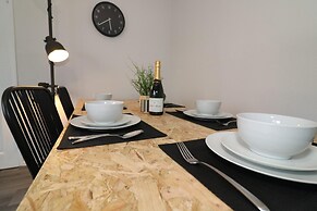 Caldercruix House - Airdrie