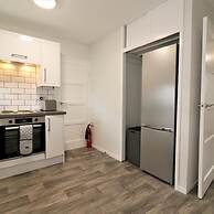 Caldercruix House - Airdrie